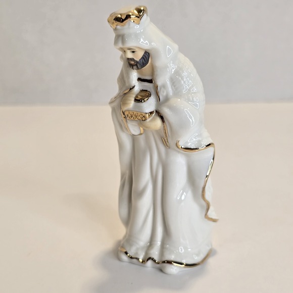 Galleria Nativity Set Wiseman Fine Porcelain Figure Gold Trim Replacement Part - Picture 5 of 8